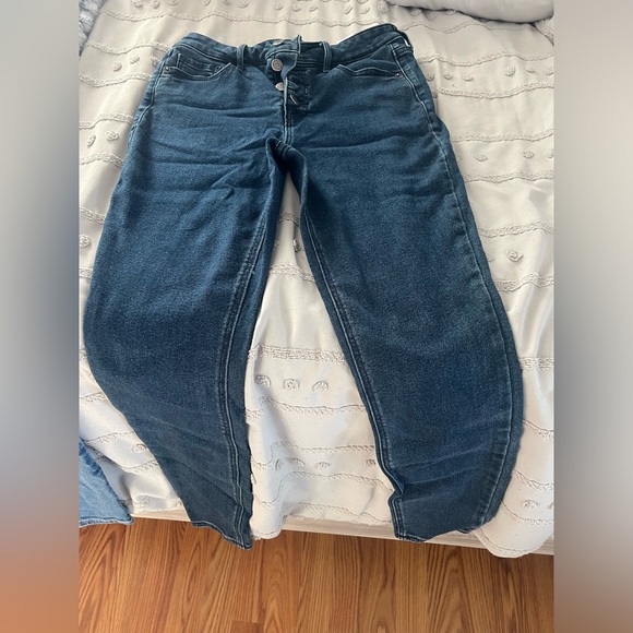 Old navy high rise dark jean size 6 - Picture 1 of 1